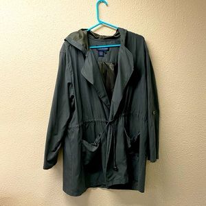 FOREST GREEN!!!  RAIN COAT WITH HOOD!!